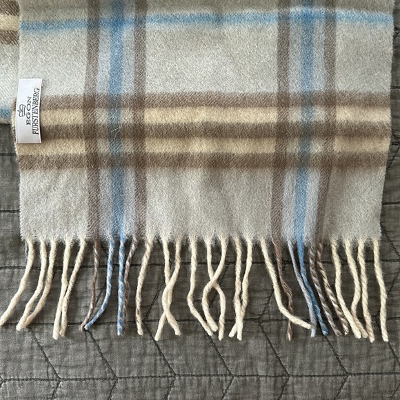 Egon von Furstenburg wool cashmere scarf - Picture 3 of 5